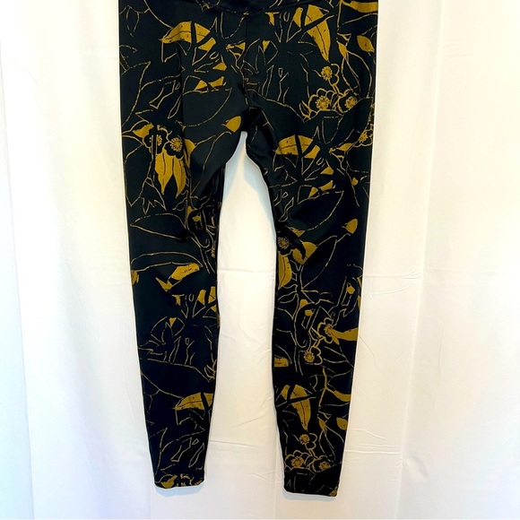 Nike Women's Leggings Black Gold Metallic Floral Mid Rise Running Sz Large - Picture 7 of 12